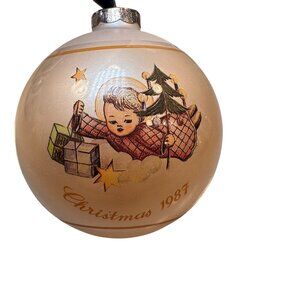 Schmid Berta Hummel Angelic Gifts 1987 Christmas Glass Ornament 14th Edition